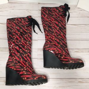 Betsey Johnson boot red roses tiger stripes
